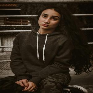 Sudaderas con capucha de lana pesada de gran tamaño bordadas con logotipo personalizable para mujer nuevo estilo informal invierno stock oferta - Product Image 2