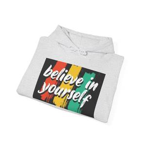 Sudadera con Capucha Motivacional - Sudadera con Capucha Unisex de Mezcla Gruesa con la Frase Inspiradora 'Cree en Ti Mismo', Regalo de Empoderamiento, Moda Cómoda - Product Image 2