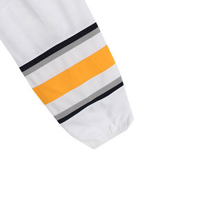 Chaussettes de hockey sur glace de couleur personnalisée Chaussettes de hockey sur glace de taille et de matériau personnalisés Chaussette de hockey sur glace professionnelle - Product Image 4