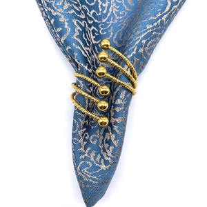 แหวนใส่ผ้าเช็ดปากสีทองแบบโค้งพร้อมลูกบอลอุปกรณ์ตกแต่งโต๊ะหรูหราสำหรับรับประทานอาหารที่บ้านงานแต่งงานและงานปาร์ตี้ดูทันสมัยและดูทันสมัย - Product Image 3