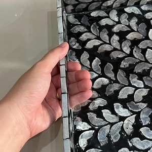 Suministro al por mayor, bandeja de servicio duradera ecológica hecha a mano de perla madre de lujo multifuncional para cocina, comedor, sala de estar - Product Image 3