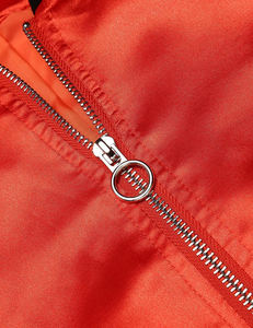 แจ็คเก็ตวาร์ซิตี้ผ้าซาตินขายส่ง สไตล์ใหม่ คุณภาพสูง เสื้อกันหนาวบุผ้าฝ้าย ติดกระดุม - Product Image 5