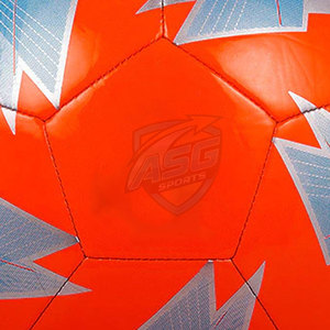 Ballon de football de nouvelle conception, entraînement en plein air, ballon d'équipe de football, ballon de football de haute qualité fabriqué au Pakistan - Product Image 5