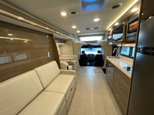 Camping-cars de luxe d'occasion CHEAP USED 2023 AB JAYCOO MELBOURNEE PRESTIGES Euro 5 4-6 personnes Blanc Utilisé pour le camping - Product Image 2