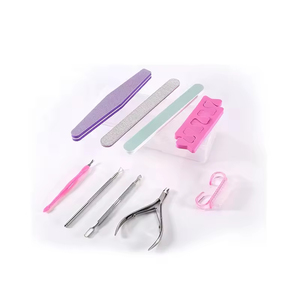 Kit de aseo de pedicura apto para viajes con cortaúñas y herramientas de alta calidad para el cuidado de las uñas en el hogar - Product Image 1