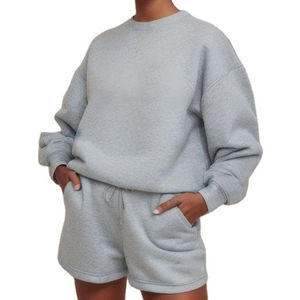 Conjunto corto de Sudadera con capucha suave y cómoda personalizada para mujer, sudadera de gran tamaño, pantalones cortos, chándal a juego para mujer, conjunto de ropa de descanso, chándal de otoño - Product Image 2