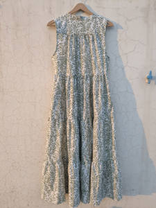 Robe maxi d'été douce en pur coton pour femmes, sans manches, imprimé floral bohème, imprimé à la main, écologique, légère, indienne - Product Image 2