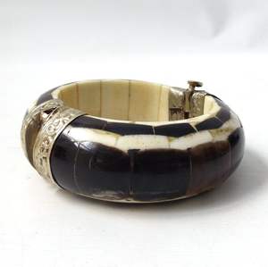 Bracelets en os naturel écologiques faits à la main, style punk vintage, bijoux ethniques avec quartz pour femmes, vente en gros - Product Image 1