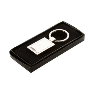 Portachiavi in Metallo Rettangolare Personalizzato per Merchandising e Moschettoni Promozionali - Product Image 4