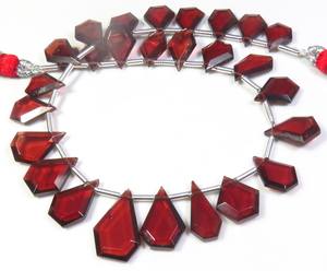 9.5ที่มีคุณภาพสูง \ "เส้นใย25ชิ้นตัดเหลี่ยมเพชรพลอยโกเมนสีแดง8.5-13.5มม. ลูกปัดโกเมนโมซัมบิกธรรมชาติอัญมณีหลวมแอฟริกัน - Product Image 1