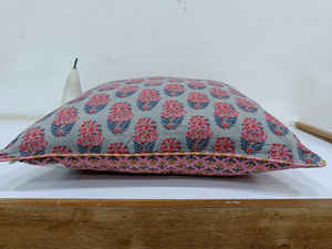 Housse de coussin carrée Smode Buti imprimée 100 % coton, imprimée recto-verso, écologique, portable et personnalisable pour la maison - Product Image 3