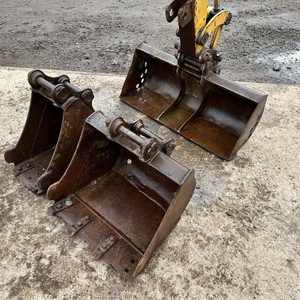 Mini-excavatrice Caterpillar 302.5C de 2012, d'occasion, en bon état, moteur, pompe, puissance 18000W, capacité de la benne 0,08m, origine Japon, 3716 - Product Image 2