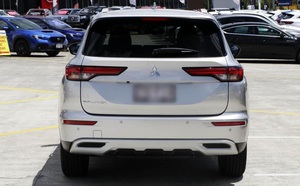 Mitsubishi Outlander 2024 RHD Diesel Turbo Automatique Cuir - Product Image 5