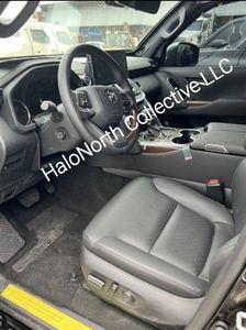 Landcruiser VX 300 BR6 2024, 3.3L, Blindado, Volante a la Izquierda - Product Image 2