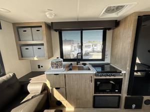 Nouveau camping-car Forest River 23SF 2026 - Product Image 5