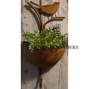 Macetas colgantes de metal para interior y exterior Maceta colgante de pared de Metal Cesta con maceta de pared de hierro Acabado rústico hecho a mano - Product Image 3