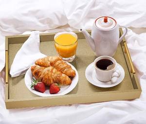 Plateau en bois écologique avec poignées en métal Bar Restaurants Table basse Plateau Plateau en bois naturel Fabricant Prix de gros - Product Image 2