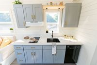 Mini-maison de 32 pieds avec une disposition efficace, cuisine complète, salle de bain complète, livraison GRATUITE pour TOUTES les commandes