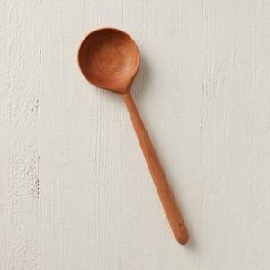 Cuchara de Madera Hecha en India para Cocinar, Utensilio Duradero y Ligero con Acabado Pulido, Agarre Cómodo para Uso Diario en la Cocina - Product Image 3