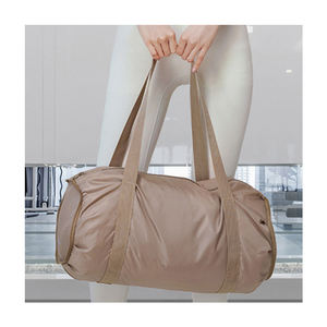 กระเป๋าโยคะ 3-in-1 สำหรับกีฬา ฟิตเนส เดินทาง และกระเป๋าเดินทางอเนกประสงค์ ขนาดใหญ่ ความจุ 30 ลิตร ทำจากไนลอน - Product Image 3