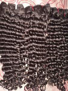 Fournisseurs de paquets de cheveux humains indiens alignés de cuticules à vagues profondes brutes 100% paquets de cheveux vierges Extensions de cheveux humains non transformés - Product Image 5