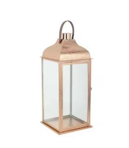 Lanterne en acier fini or de luxe petite décoration de maison noël pièce maîtresse de pâques arbre de noël en métal - Product Image 1