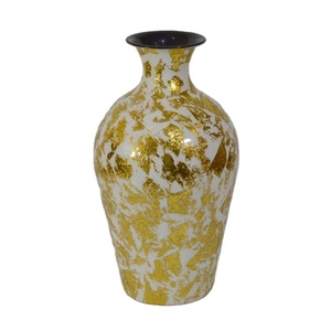 <b>Top</b> Trending Aluminum Handcrafted Flower Vase Vertical Decoration Classic Style Metal Vases Dinner Tabletop Decor Metal Flower - Product Image 1