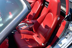 Offre exceptionnelle : Porsche Boxster S d'occasion 2011, propre et prête à être expédiée - Product Image 4