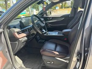 SUV Híbrido 1.5T CVT 2024 Usado, Fabricado en China, Ahorro de Combustible, 2.6L, Alta Tecnología, para Desplazamientos Urbanos, Sin Accidentes - Product Image 5