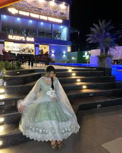 Robe en filet doux lourd de style traditionnel avec nouvelle tenue de fête brodée Dupatta pour les mariages et les soirées - Product Image 2