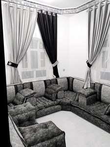 Design d'intérieur Majlis arabe, design classique moderne, ensemble élégant pour salon, sièges d'angle luxueux, design gain de place - Product Image 4