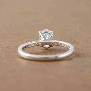 2tcw Lab Grown Bague de fiançailles en diamant taillé ovale en argent sterling 925 or Bague cadeau de luxe à la mode pour les femmes Certificat IGI - Product Image 4
