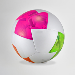Balón de fútbol híbrido de PU de alta calidad, paneles de diferentes colores para partidos y entrenamientos internacionales - Product Image 1
