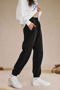 Pantalones de chándal de algodón de mezcla OEM 2026 de moda, corte regular, con efecto fruncido en la parte inferior, 320 GSM, alta calidad, bajo MOQ, personalizables - Product Image 2