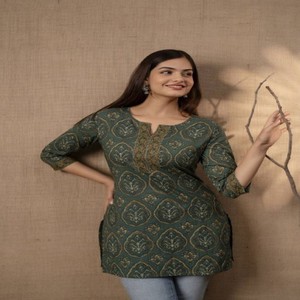 Tops estampados de algodón con estilo para mujer Ideal para ropa de trabajo y salidas casuales con ajuste cómodo - Product Image 6