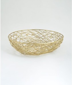 <b>Wire</b> Mesh Fruit <b>Basket</b> Elegant Leaf Design For Home Kitchen Fruit Snacks Multi Functional <b>Storage</b> <b>Basket</b> With Gold Finished - Product Image 3