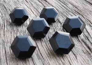Piedras preciosas sueltas de ónix negro natural marca Lavira al por mayor, corte hexagonal, certificado IGI para la fabricación de joyas, Varios tamaños disponibles - Product Image 2