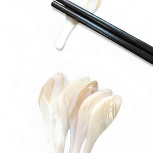 ที่วางตะเกียบมุกแท้สำหรับตกแต่งโต๊ะอาหารและใช้บนโต๊ะอาหารจากเวียดนาม - Product Image 1