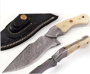 Couteau de chasse en acier Damas de haute qualité, nouvelle mode 2025, manche en os, camping, OEM PRESTIGE BLADES, pointe de chute personnalisée, 1 an - Product Image 1