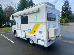 NEATLY USADO 1992 Mitsu/bishi Delica Camper EN VENTA - Product Image 3