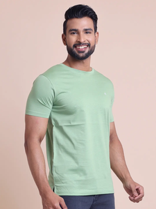 Camiseta de media manga clásica básica mercerizada 100% algodón para hombre, ropa cómoda de uso diario para ocasiones casuales, 230 gramos en blanco - Product Image 5