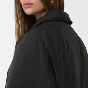 Haute qualité noir OEM femmes col doudoune fermeture éclair complète manches longues solide bulle hiver veste respirant tricoté - Product Image 6