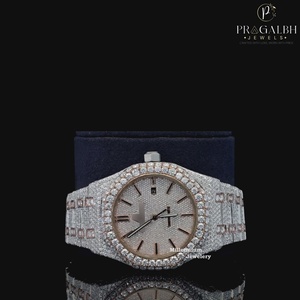 Montre Moissanite pour hommes Iced Out Full Diamond Apparence Montre-bracelet en acier inoxydable étanche Construit pour les looks de fête urbaine - Product Image 4