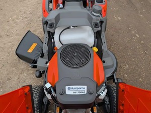 Tracteur de jardin Husqvarna TS218T neuf, abordable et pas cher, à vendre – Tondeuse autoportée pour jardin, fournisseur, expédition immédiate - Product Image 2