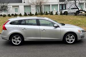 VOLVO V60 T5 AWD PREMIER PLUS 2015 USADO, Volante a la Izquierda/Derecha - Product Image 2