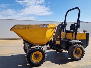 รถดัมพ์ JCB 3TST ปี 2015 รถบรรทุกหนัก 150-250 แรงม้า ดีเซล 4-6 ลิตร 6 สูบ เกียร์ธรรมดา 4x2 น้ำหนักรวม 10-15 ตัน - Product Image 4