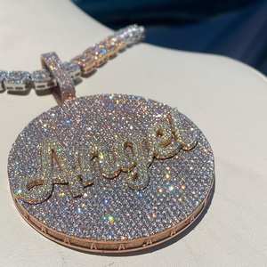 Bijoux de bus 3D brillants personnalisés pour hommes, testeur de diamants de passage de Moissanite VVS, pendentif boule 3D plaqué glacé - Product Image 1