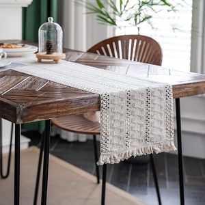Chemin de table en macramé en coton de qualité supérieure avec franges pour les tables basses de décoration intérieure ou les tables d'événements spéciaux - Product Image 2