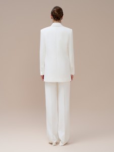 เสื้อสูทสตรีแบบหรูหรามีกระเป๋าด้านหน้าของ2024เสื้อเบลเซอร์หยักผ้าทอสีขาวขาวสไตล์เวียดนาม - Product Image 3