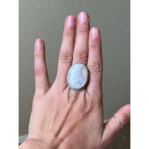 <b>Moon</b> <b>Stone</b> Sterling Silver Oval Statement <b>Ring</b> Size 7 - Product Image 2